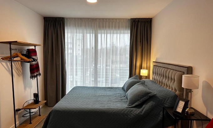 La Plata Apartment | Exclusivo Monoambiente zona Plaza Paso By Lofter