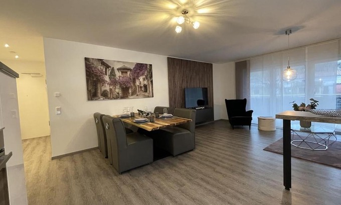 Losheim am See Apartment | Exklusive Wohnung Zentral mit großem Balkon