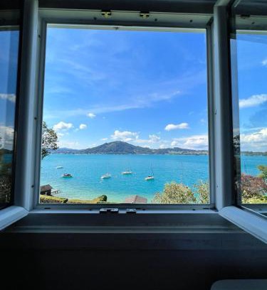 Weyregg am Attersee House | Exklusiver Seetraum am Attersee