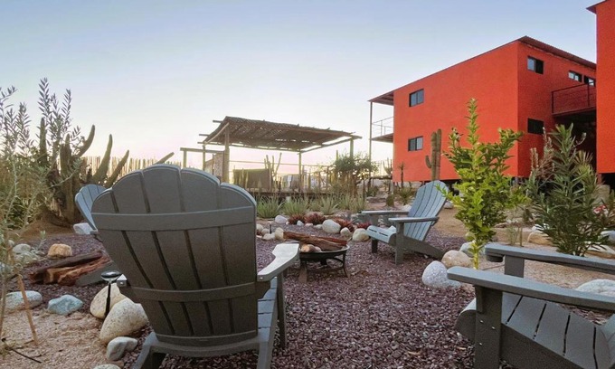 Cerritos Apartment | EXPERIENCE