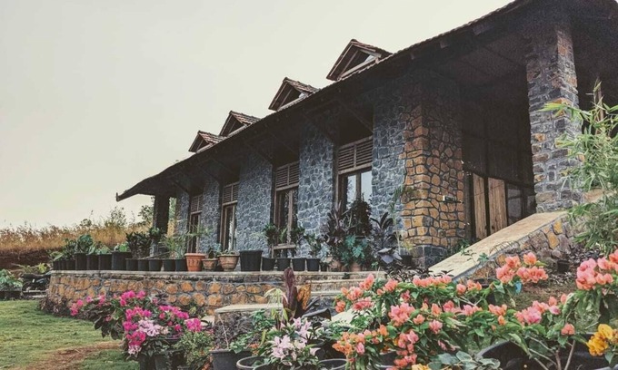 Nashik Cottage | Experience remote stone cottage part of farm stay by the lake amidst raw nature.