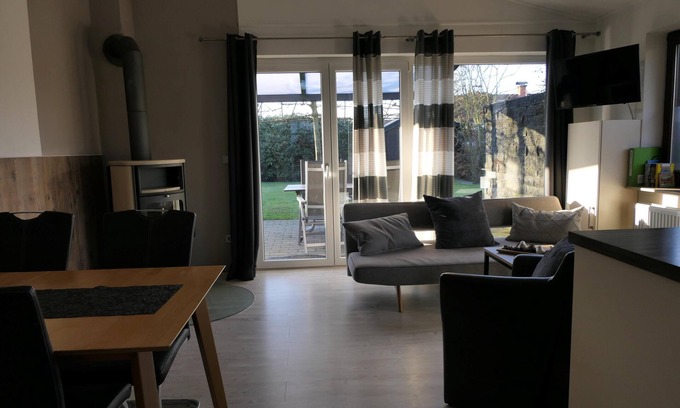 Haddorfer Seen House | "Experience unforgettable days in the rural vacation home Wacholderbusch"