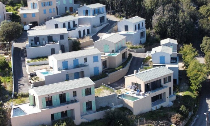 Erbalunga Villa | Experience Villa HUGO: Brand new, accommodates 8 people, with a heated pool.