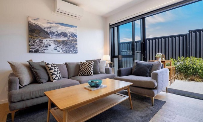 Albert Town House | Explore Wanaka - A Stylish Unit That Guests Adore!
