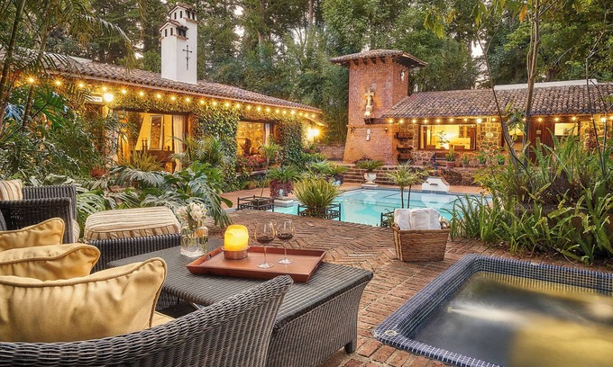 Santa Maria Pipioltepec House | Exquisite luxury country estate nestled in the mountains of Valle de Bravo