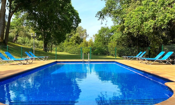 Camos Villa | Extensive Holiday Villa Perfect for the big Holiday Group