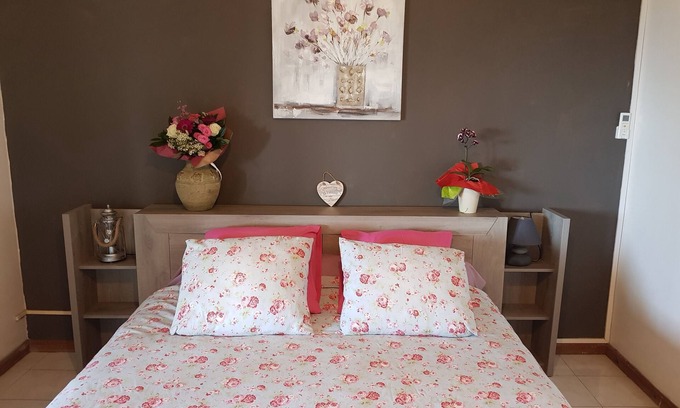 Concession Conde House | F4 furnished holiday home with sea and mountain views