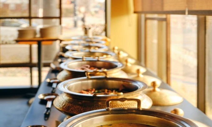 Vijay Nagar Hotel | Fabexpress Golden Villa