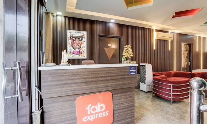 IMT Manesar Hotel | Fabexpress Next Home