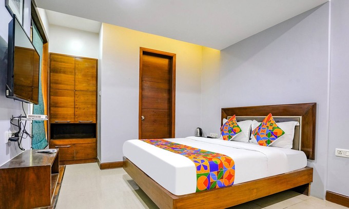 J B Nagar Hotel | Fabexpress We Stay