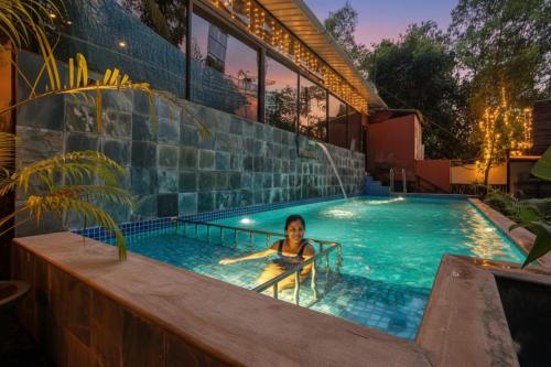 Arpora Hotel | FabHotel Amazonika Boutiqe Resort - Nr Arpora Beach