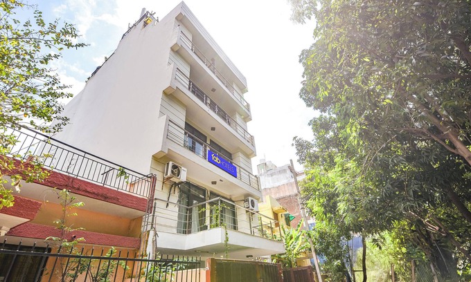 Chittaranjan Hotel | Fabhotel Chaudhary Palace