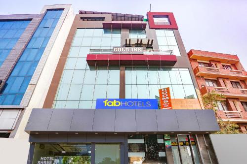 Janakpuri Hotel | FabHotel Gold Inn Janakpuri