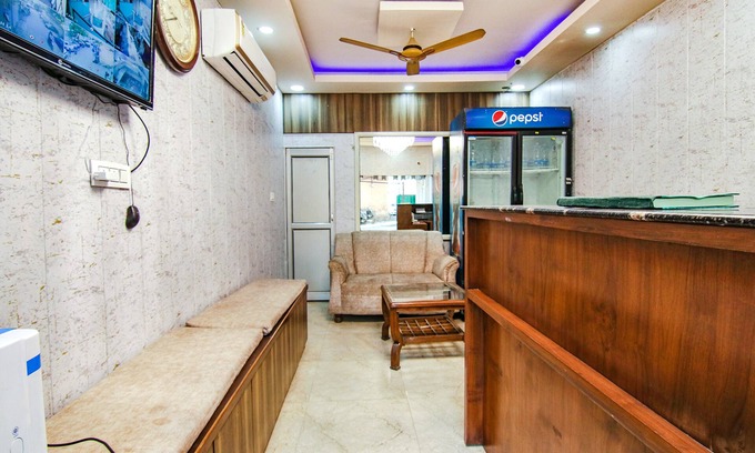 Sector 45 Hotel | FabHotel HC Chandigarh Inn