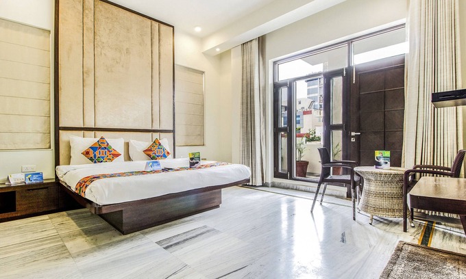 Vaishali Nagar Hotel | Fabhotel Jaipur Villa