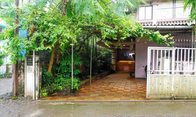 Panvel Hotel | Fabhotel Peaceful Studio Aai Bungalow