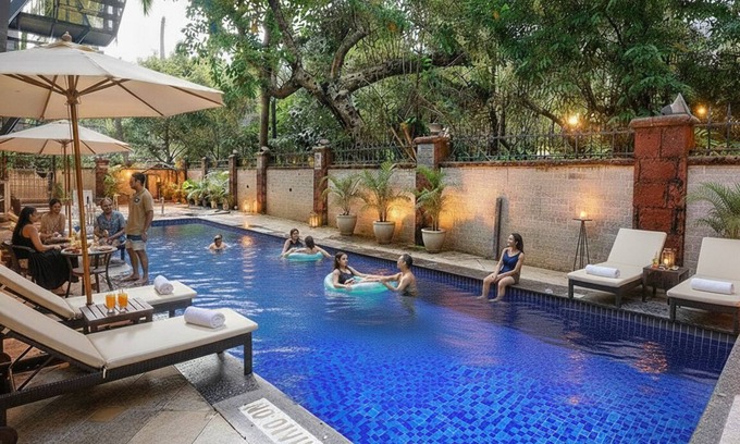 Gauravaddo Hotel | Fabhotel Prime Twin Fountains