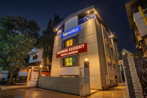 Navi Mumbai Hotel | FabHotel Starwood Residency - 100M From Dr DY Patil Stadium