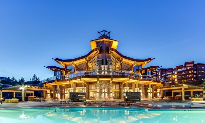 Central Okanagan Condo | Fabulous Condo at Five Star Resort #209