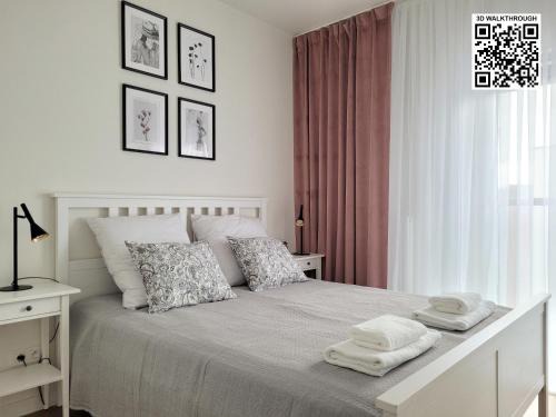 Praga Polnoc Apartment | Factory apartment in historical estate, air conditioned, Metro