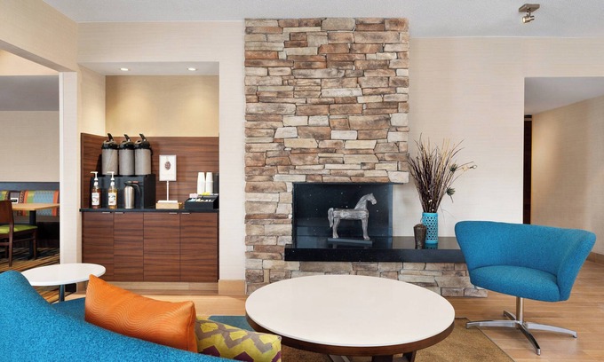 Deptford Hotel | Fairfield Inn by Marriott Deptford