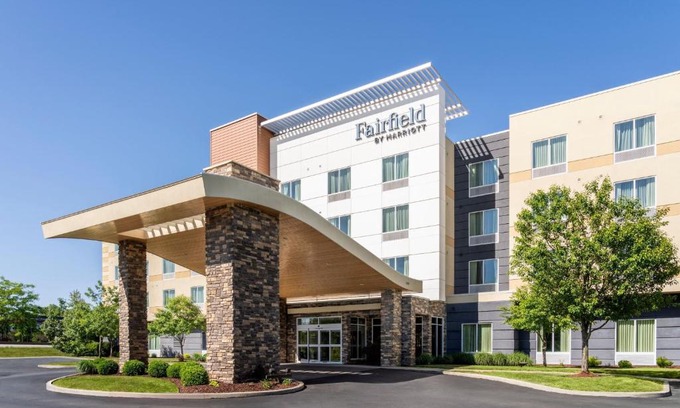 Fairlawn Hotel | Fairfield Inn & Suites by Marriott Akron Fairlawn