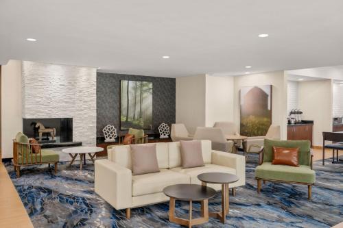 Naperville Hotel | Fairfield Inn & Suites Naperville/Aurora
