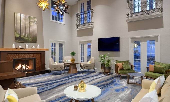 Old Town Hotel | Fairfield Inn & Suites San Diego Old Town