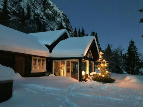Sor-Aurdal House | Fairytale Cabin In The Heart Of Norway