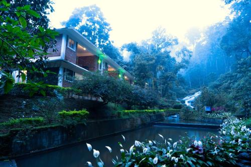 Devikolam Hotel | Falling Waters Munnar