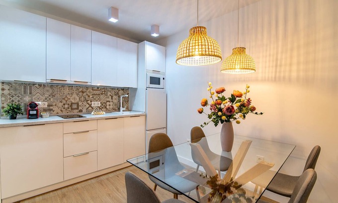 Valdepenas Apartment | Familiar Suite - MQ Suites Veronica