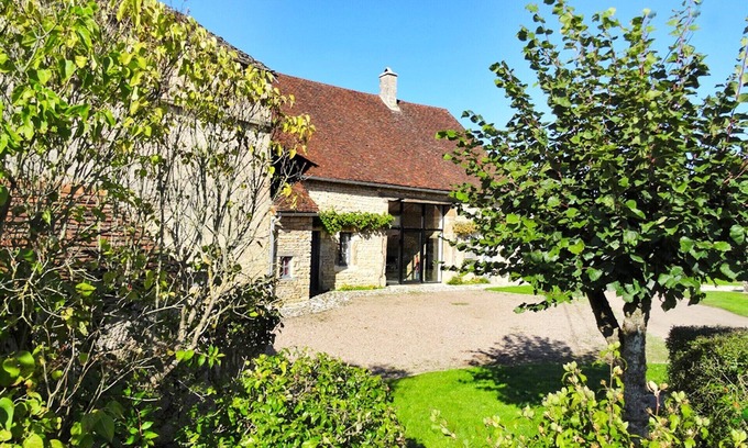 Beurizot Cottage | Family cottage for 5 people with large garden, barbecue and play area!