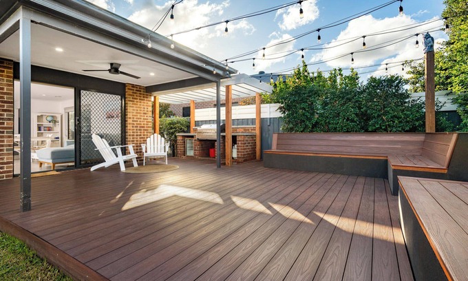 Grovedale House | Family-Friendly 4BR Mount Duneed Manor