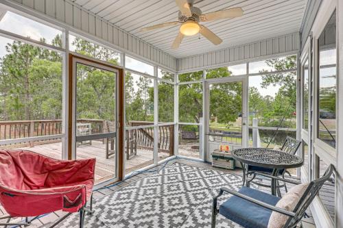 Council House | Family-Friendly Harrells Home with Fire Pit and Kayaks