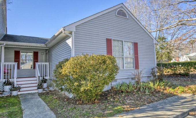 Williamsburg House | Family friendly home near Colonial Williamsburg and Busch Gardens