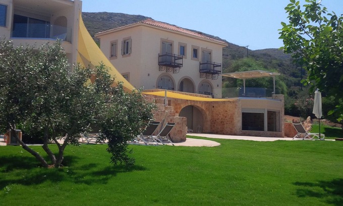 Pylos Villa | Family Friendly Villa, 8-10 Guests, Private Pool, Spa, Sea View