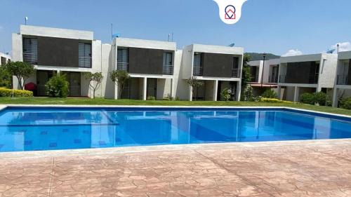 Ayala House | Family Home with Pool, El Mirador 2 Bedrooms