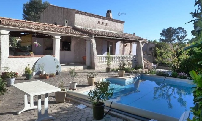 Carnoux-en-Provence House | family house in a quiet area near the sea