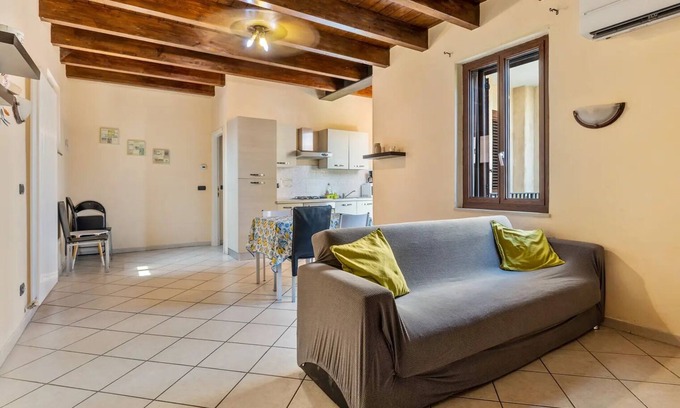 Sud-Ovest Apartment | Family House apartment for 6 people IT023091B4EKONJ794, House Verona fh