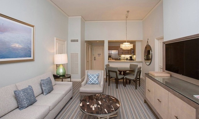 Key Biscayne House | FAMILY RESIDENCE at The Ritz-Carlton Key Biscayne