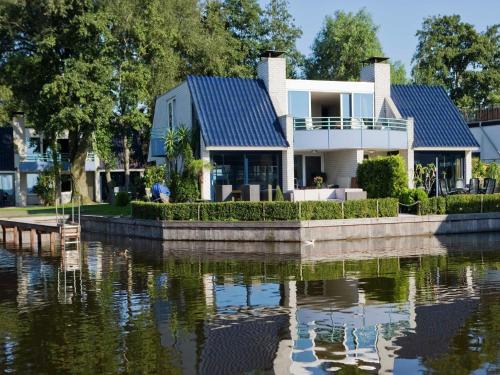 Loosdrecht Villa | Family Villa with Private Garden