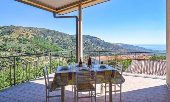 Montepaone Lido Apartment | Fantastic view and central location.
