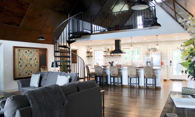 Scottsville Other | Farm Villa - near lake with private pickleball court