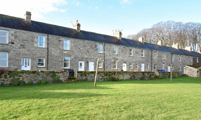 Seahouses House | Farne View Cottage