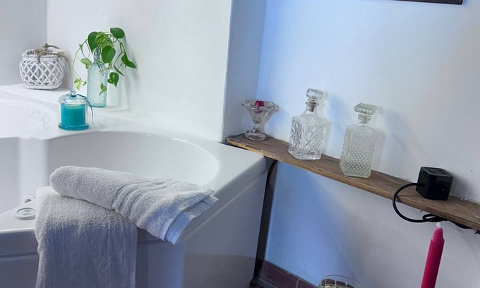 San Michele in Teverina House | Favor in the village with Jacuzzi