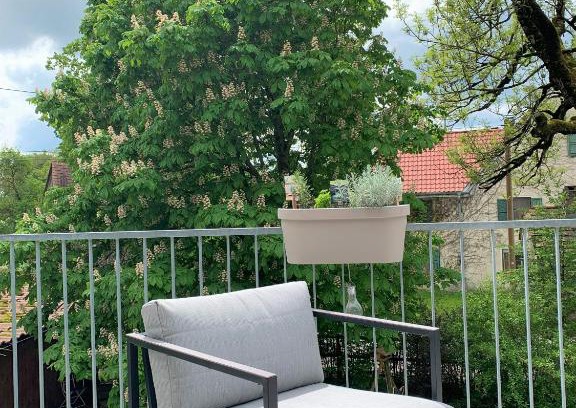 Memmingen Apartment | Fe Wo Brunnen - 120 qm - ruhige Lage - viel Natur- komfortabel - grosser Balkon und Garten - 3D Rundgang verfügbar