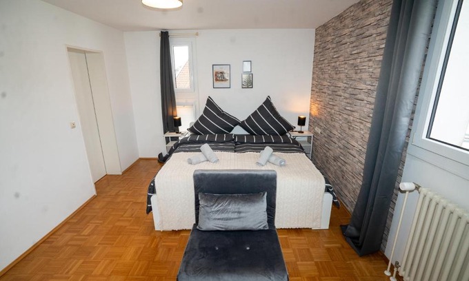 Bergerhausen Apartment | Feel like Home 4