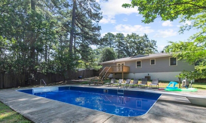 New Castle House | Fenced Yard with Private Pool! Close to Hospital