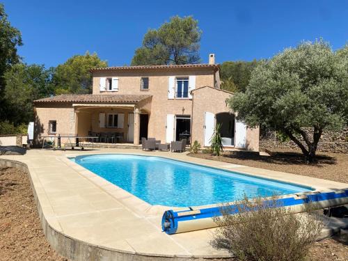Carces House | Feriehus med privat pool i Carces