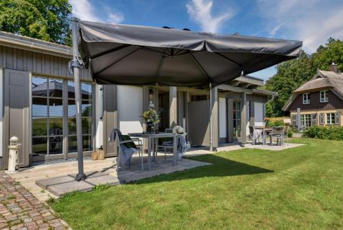Putbus House | Ferienhaus Frische Brise 33 Feriendorf Klein Stresow Rügen by ruyastay